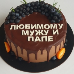 Шоколадно-чорничний торт